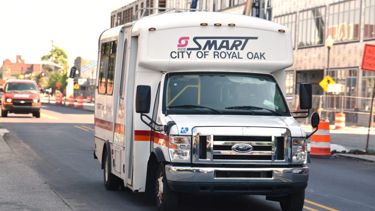A SMART bus travels along main street in Royal Oak in JUne 29, 2018. Max Ortiz, The Detroit News